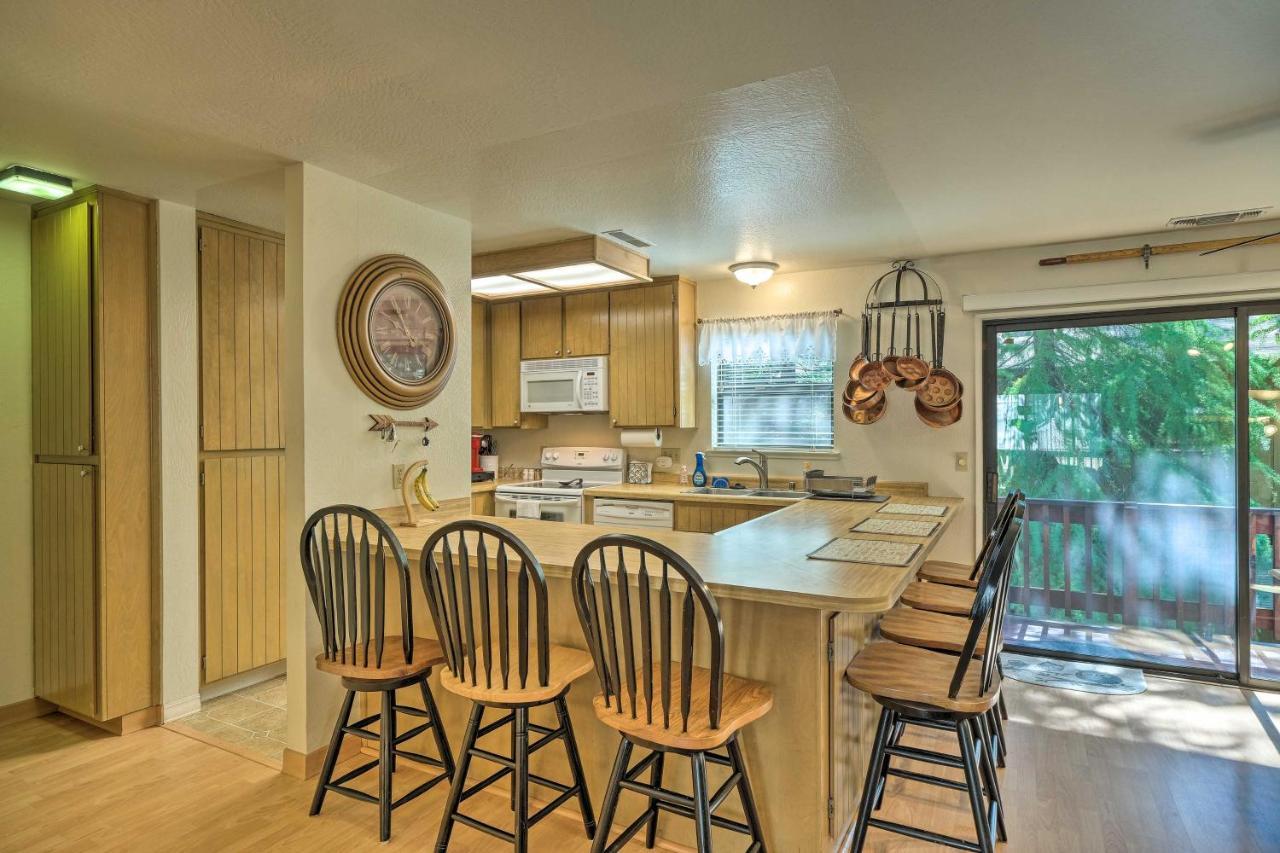 Pine Mountain Lake Haven With Spacious Deck! Groveland Eksteriør bilde