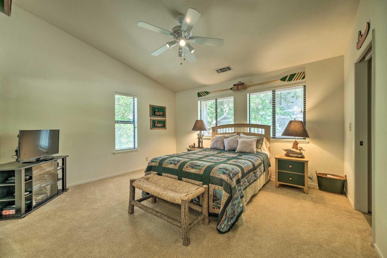 Pine Mountain Lake Haven With Spacious Deck! Groveland Eksteriør bilde